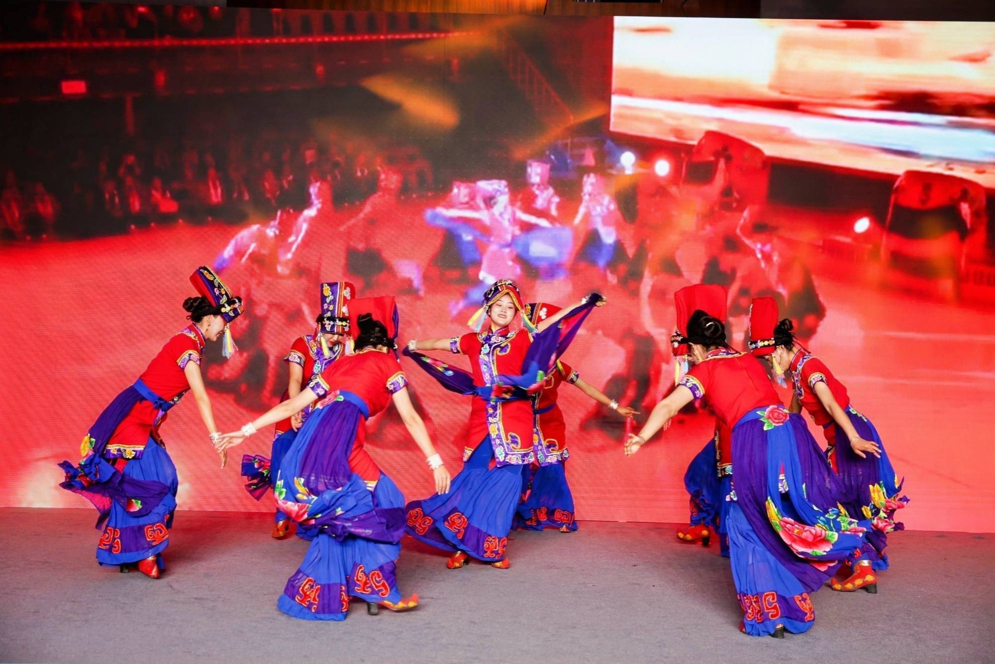 九寨沟第二届国际旅游季推介会西安站活动举行