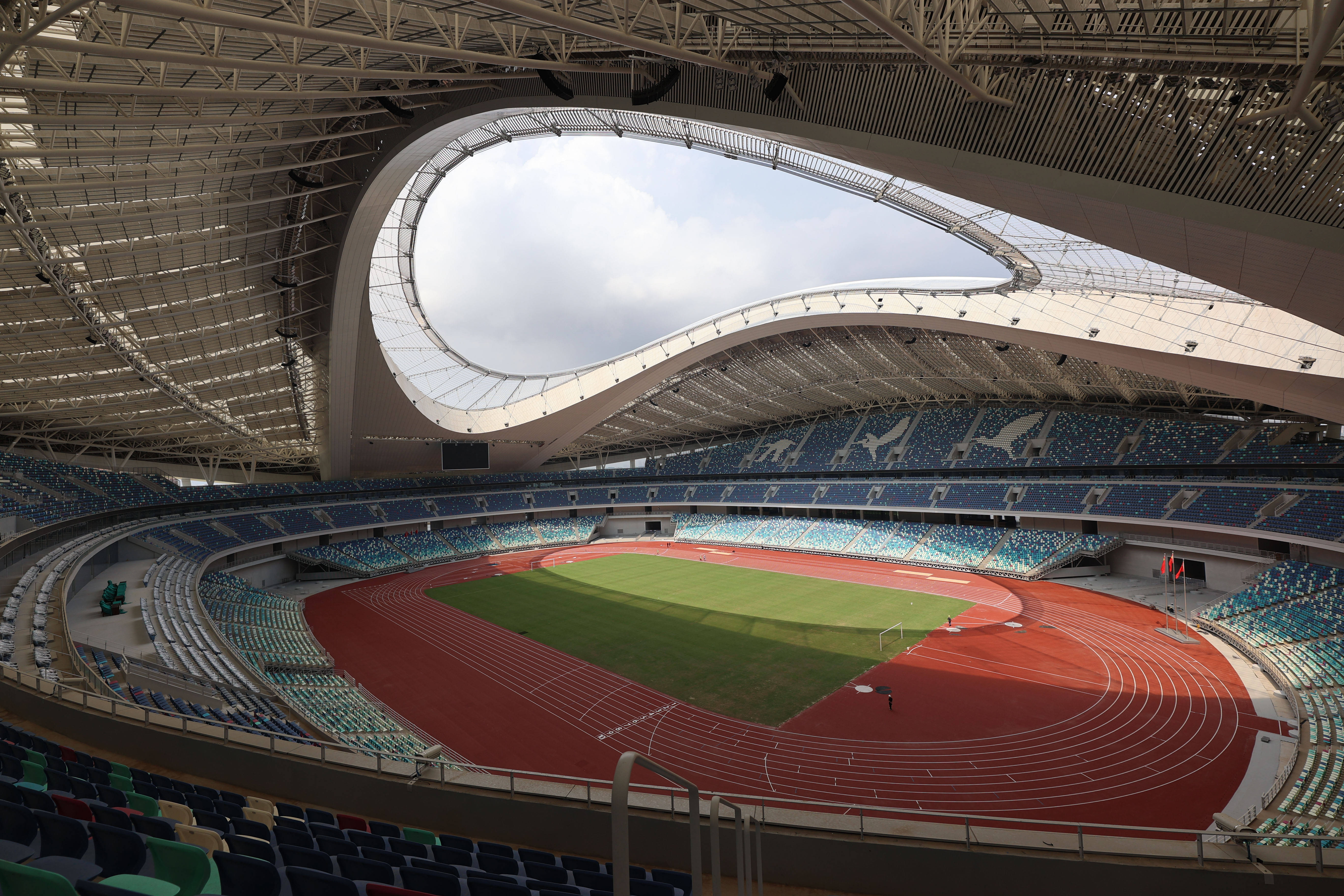 2023年8月16日拍摄的厦门白鹭体育场内景.