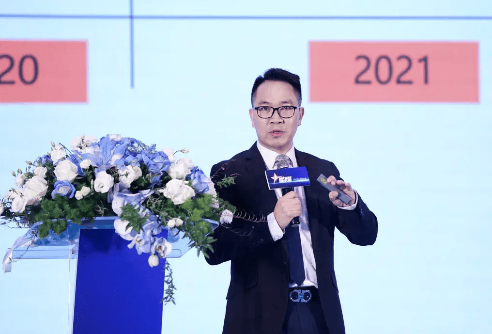 星耀2024圣堡龙陶瓷第八届品牌大会圆满举行