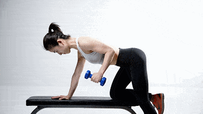 我有一个小姐妹就特别有实感,她说:平时跳街舞压根不会特意去穿运动