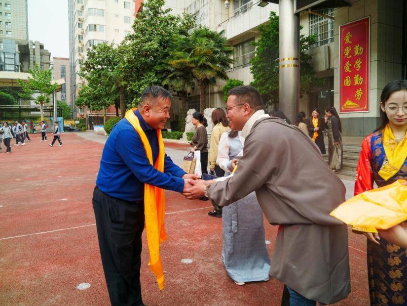 组团式教育人才援藏第八批(春季班)阿里地区青年骨干