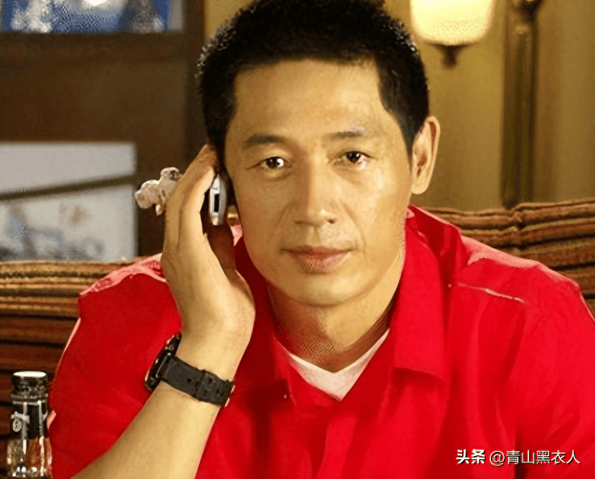 编辑|青山黑衣人前言他是演艺圈中当之无愧的顶级学霸,不止硕士双学位