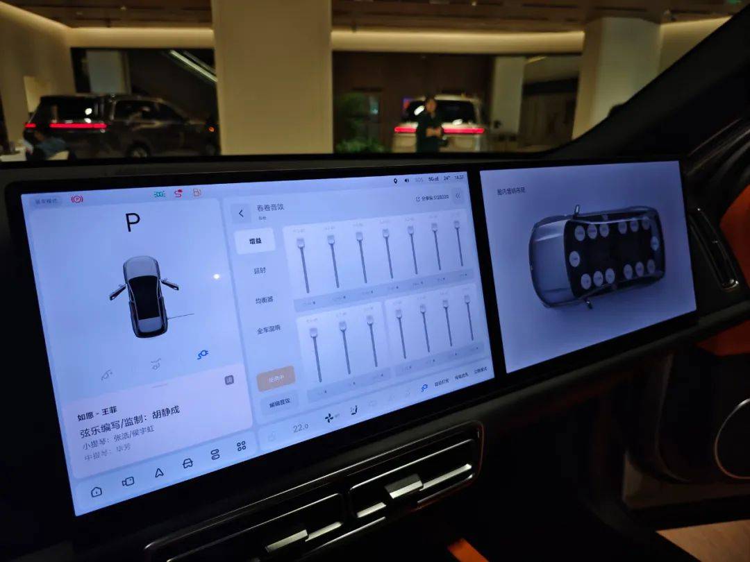 春卷又开车 | 去门店看理想l6:新车吸引目光,春卷音效还是亮点(笑)