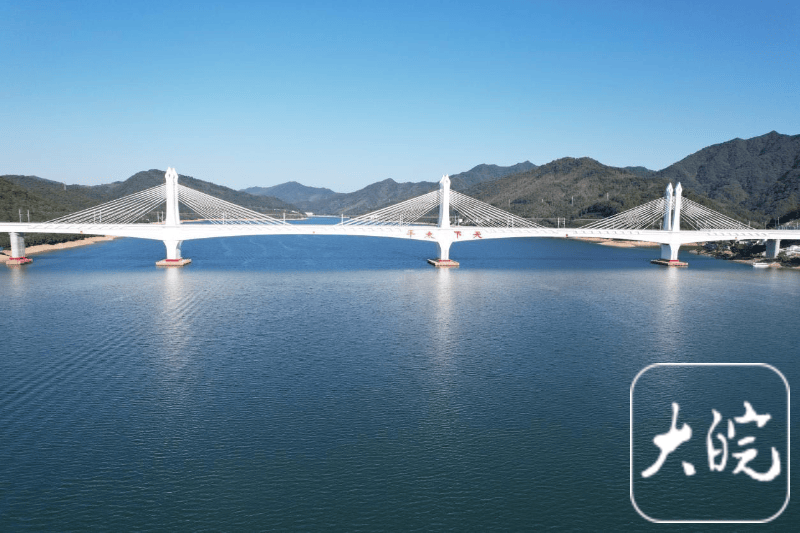 池黄高铁月底将开通!设计有何"亮点"?相关负责人解读→_风景区_黄山_