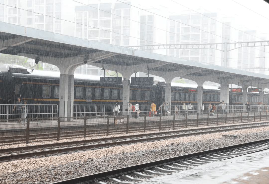 此次停运的列车车次具体为:4月21日的t398次(深圳