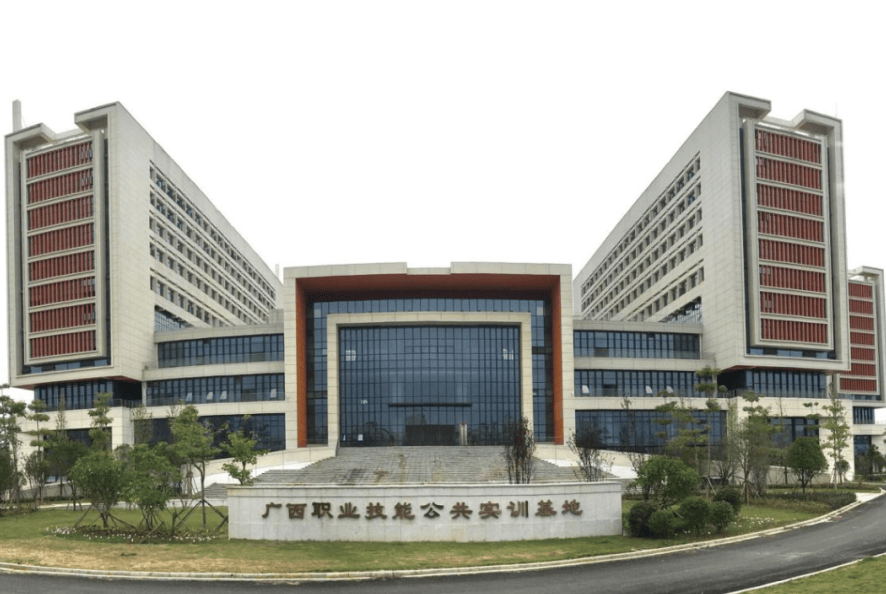 柳州市人力资源和社会保障局连续14年荣获绩效考评一等等次!