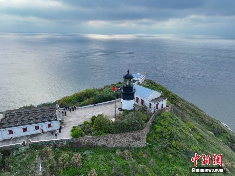走近浙江嵊泗"远东第一灯塔"