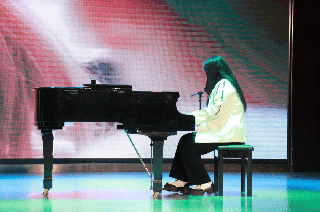 "主"我人生 "持"我风采 | 我校举办第十五届校园主持人大赛