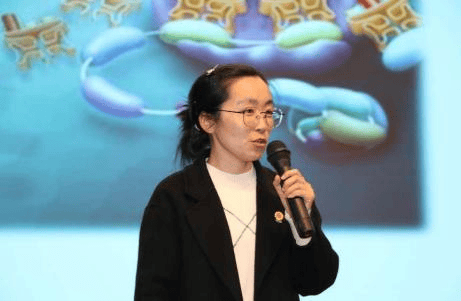 03评课及总结东台市第一中学校长,正高级教师冯小勇校长对两节研讨课