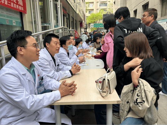兰大二院骨与风湿科部开展主题科普活动