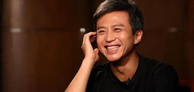 邓超同母异父的姐姐:打工供弟弟上学,邓超成名后回报_