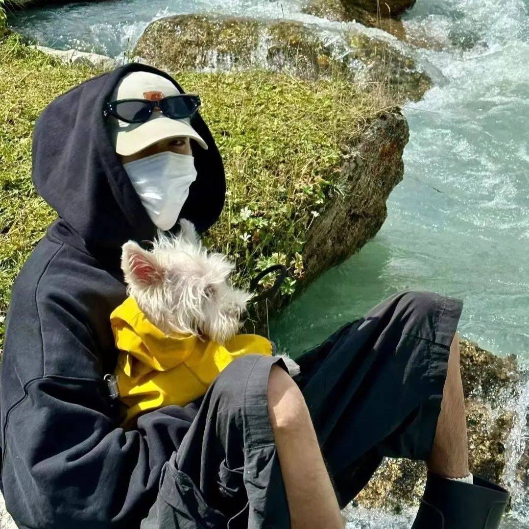 一天可以换八百次的微信头像