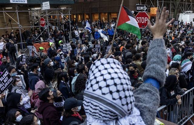 全美多地高校爆发反战示威，呼吁加沙停火