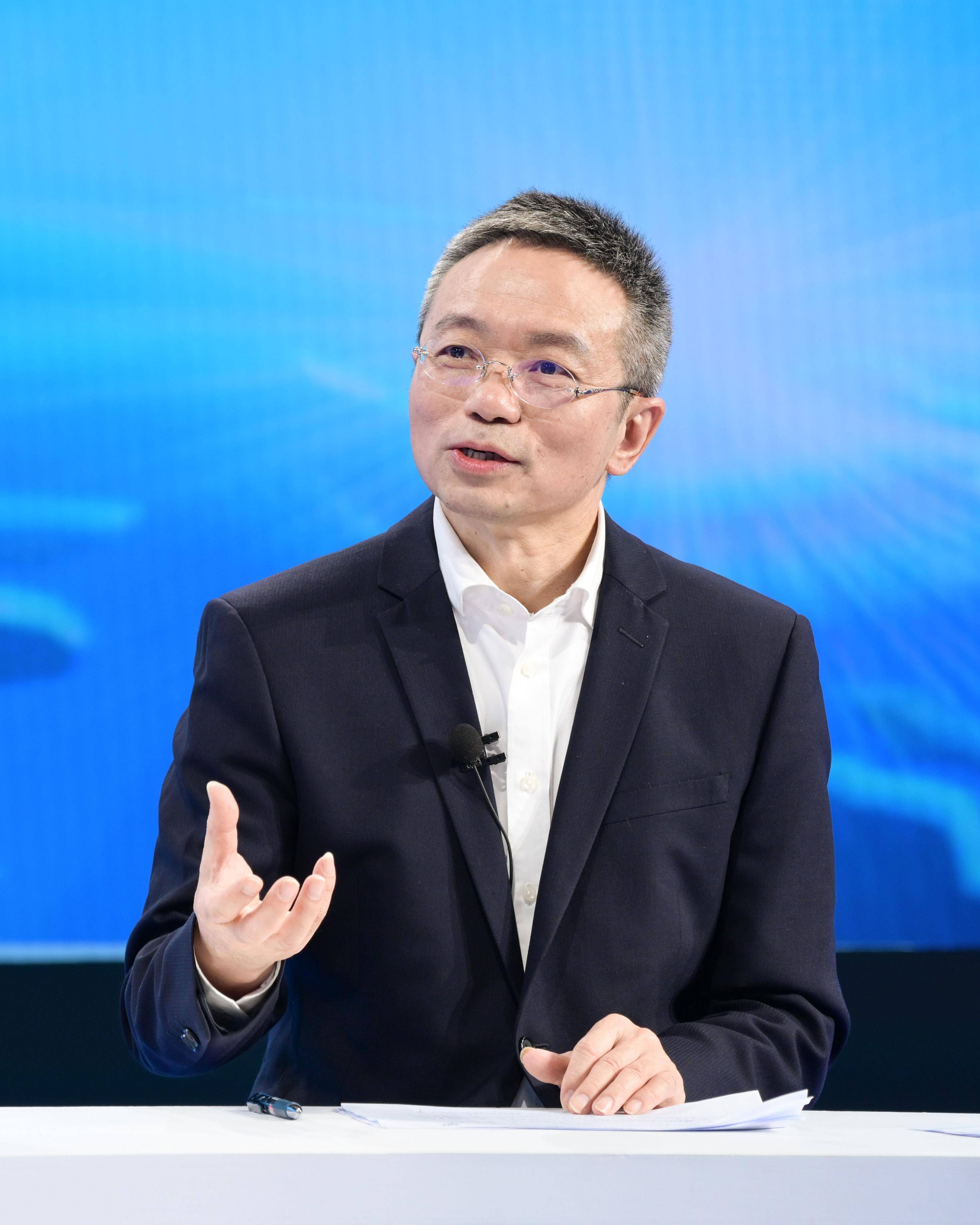中国经济圆桌会新华全媒头条丨首季开局良好未来增长可期中国经济圆桌