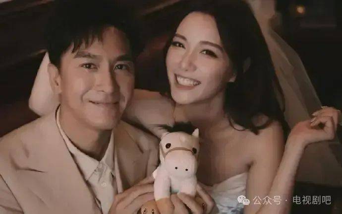 汤洛雯否认怀孕传闻 称目前以享受二人世界为主