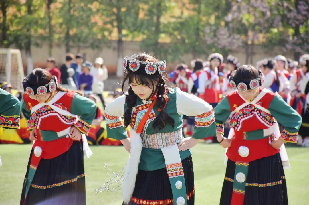 丽江文化旅游学院第二届民族打跳比赛圆满结束