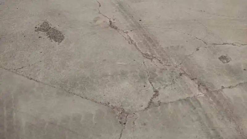 水泥混凝土路面的病害分析与处治对策探讨