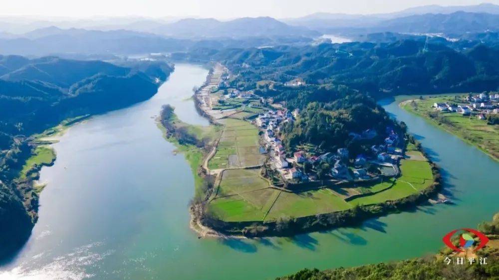 我家门前有条江