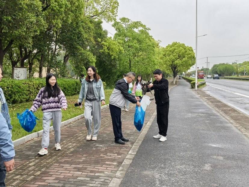 青春捡跑 低碳市集,宝山罗泾的青年这样过主题团日