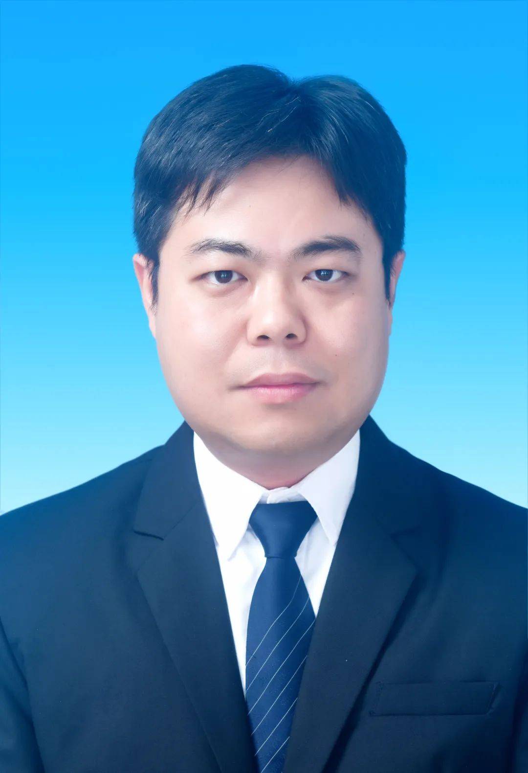 【劳模风采】2024年荆门市先进工作者——桂巍:用行动