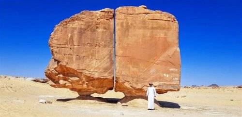 4000年前的沙特巨石宛如被精准“切割” 成因至今是谜_阿纳斯拉_岩石_侵蚀