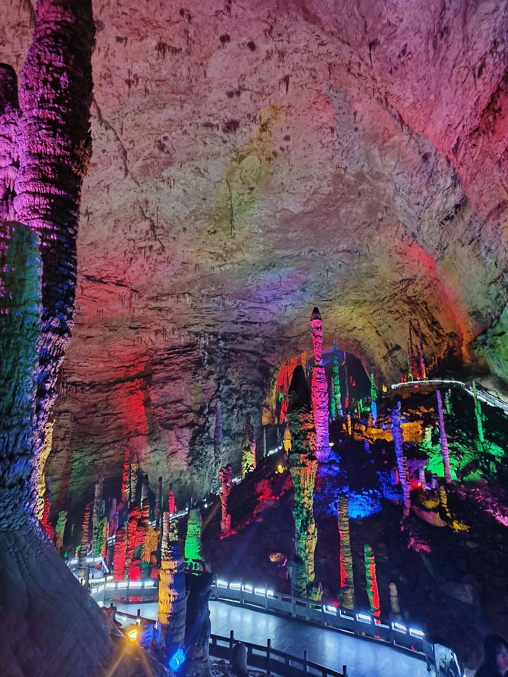 张家界旅游玩五天要多少钱一天呢 ,超实用攻略分享