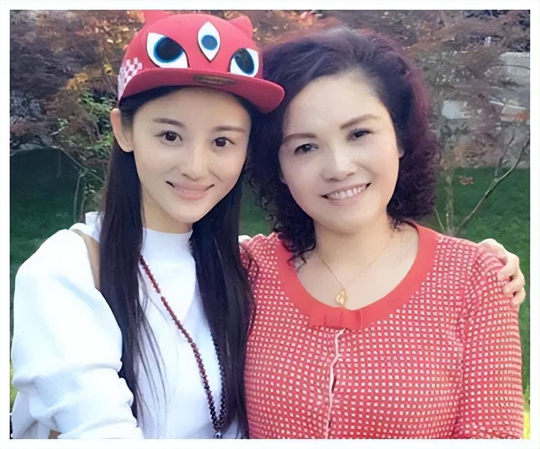 最美演员徐婷被全家8口吸血多年26岁全身溃烂死在北京