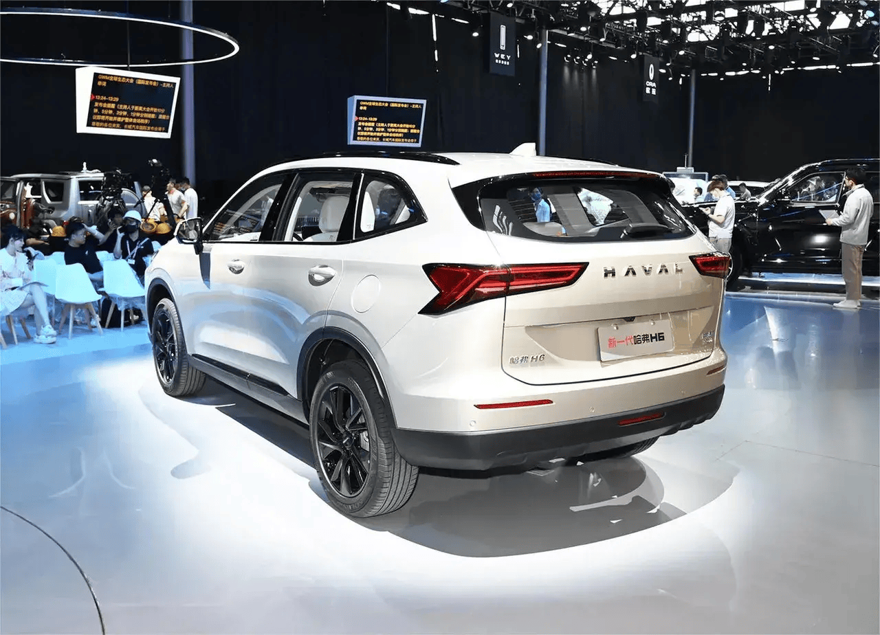8万的哈弗h6有性价比,12万的销量暴跌,新款车型亮相