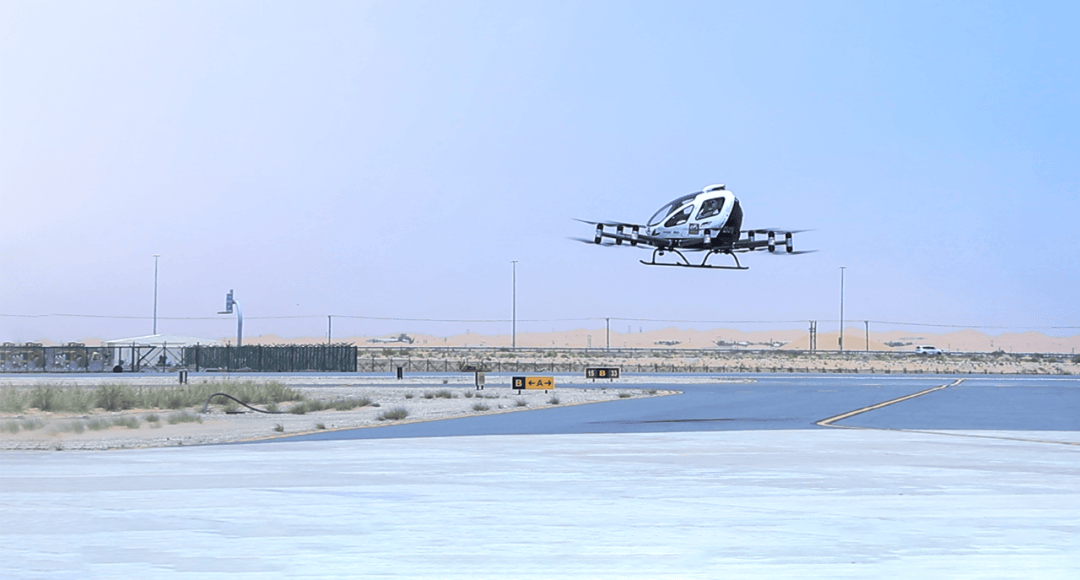 亿航智能 eVTOL 飞行器完成阿联酋载人首飞 
