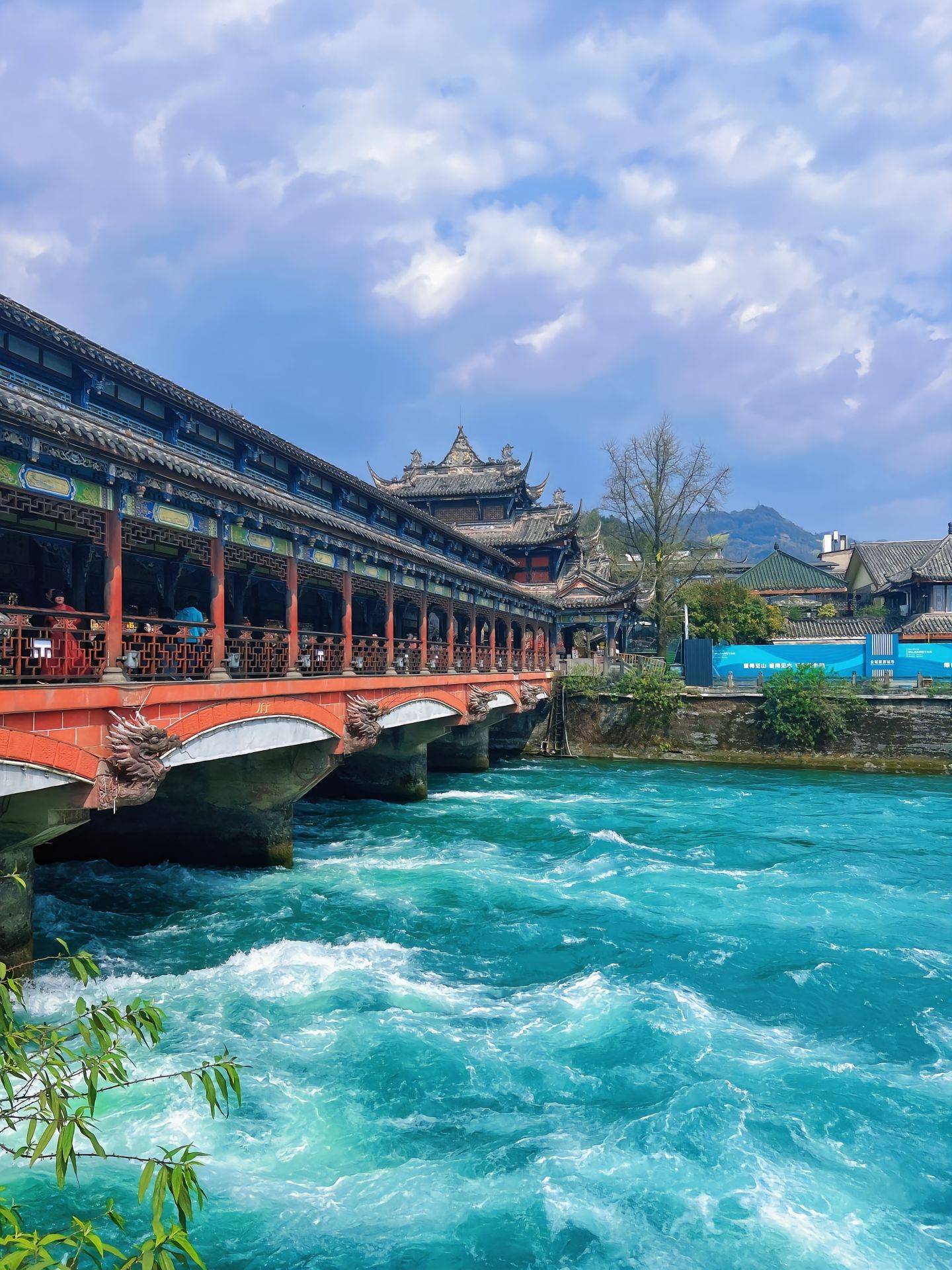 以下是一个详细的自驾游攻略,助您轻松探索这两个魅力城市.