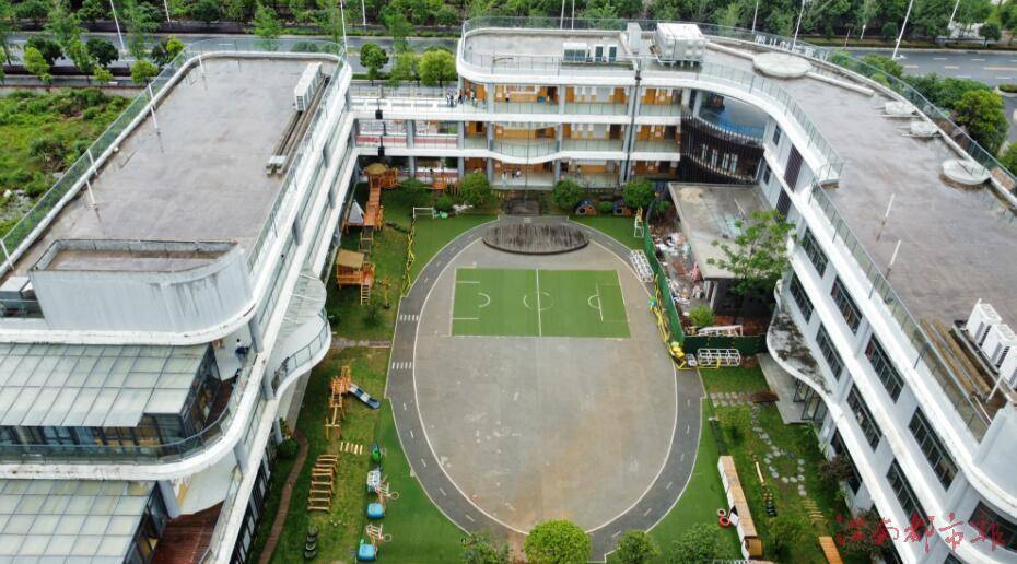 南昌育兰幼儿园操场上违规建房子?园长:不清楚要办哪些手续