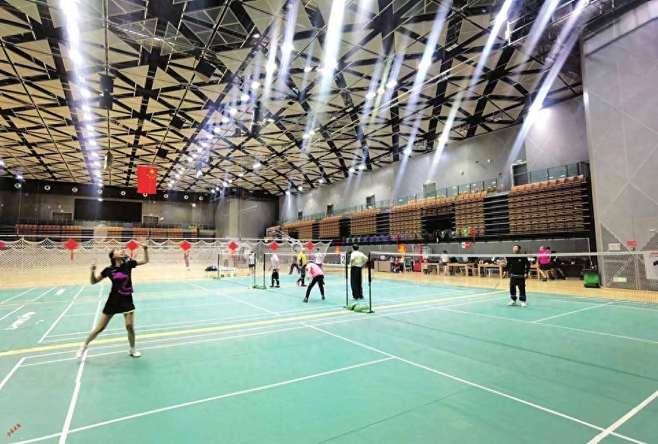 踢毽子,晨跑…太原:"五一"假期不躺平 运动过节也快乐_锻炼_市民_健身