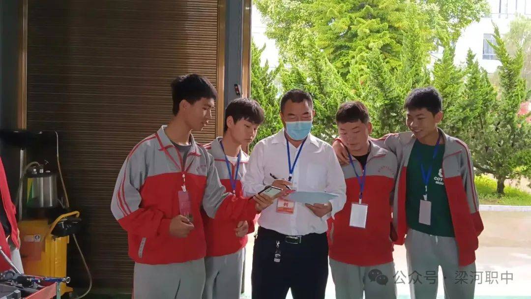 梁河县职业高级中学举行第九届技能艺术节邀请函