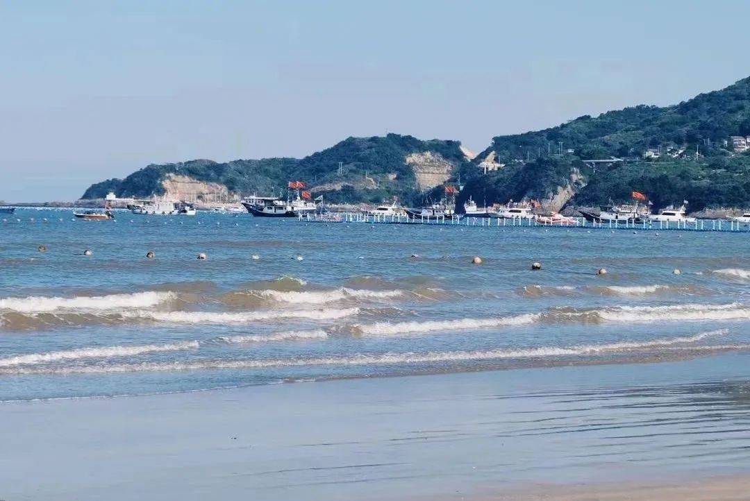 【一日游】藏在小县城里的"东方夏威夷",游览古村,漫步沙滩,每周二六