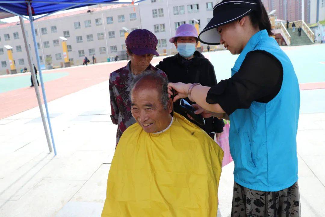 记者/潘燕燕冯艳艳新媒体编辑/周瑞