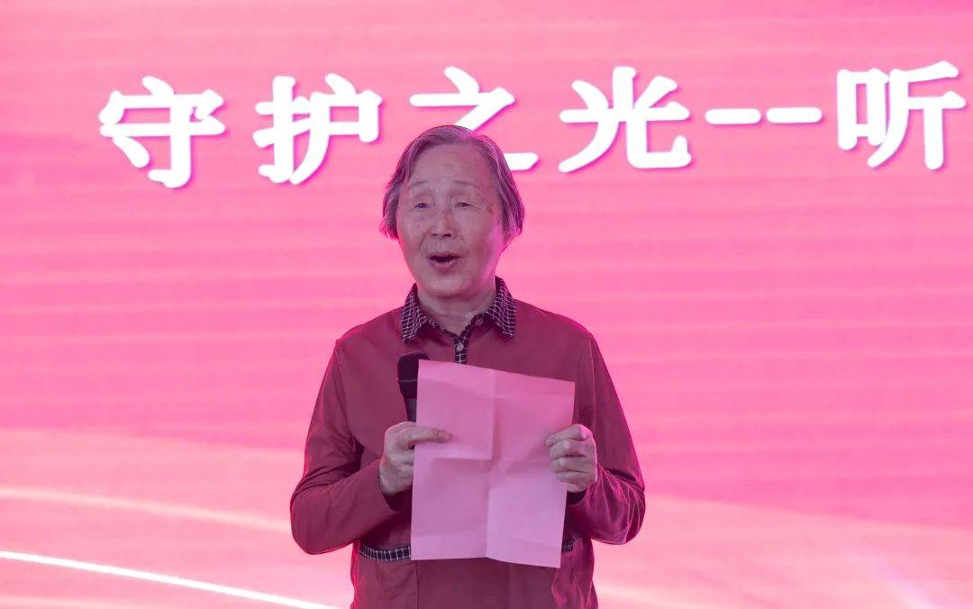 温暖如光,致敬"她力量"!