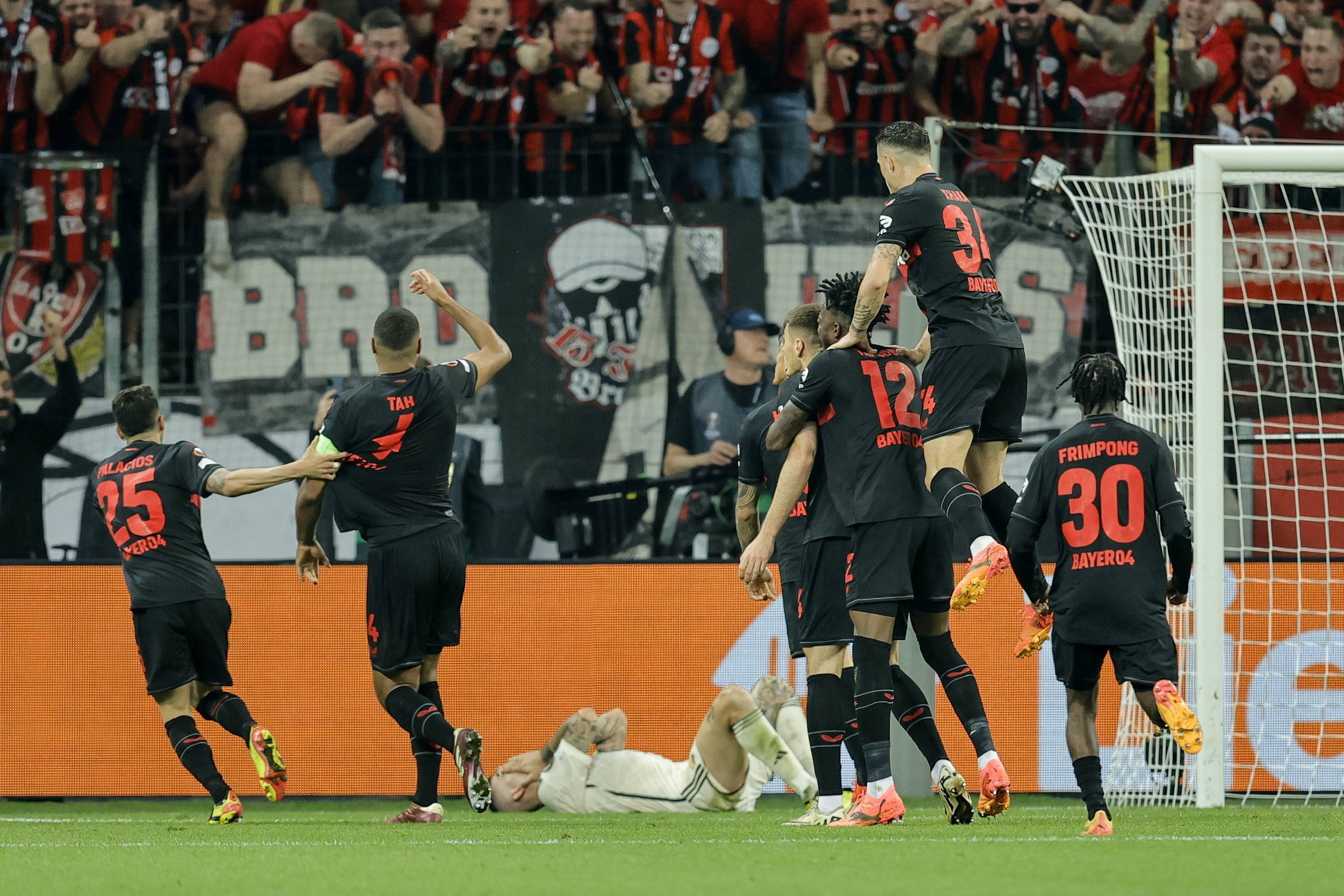 足球——欧罗巴联赛:勒沃库森晋级决赛