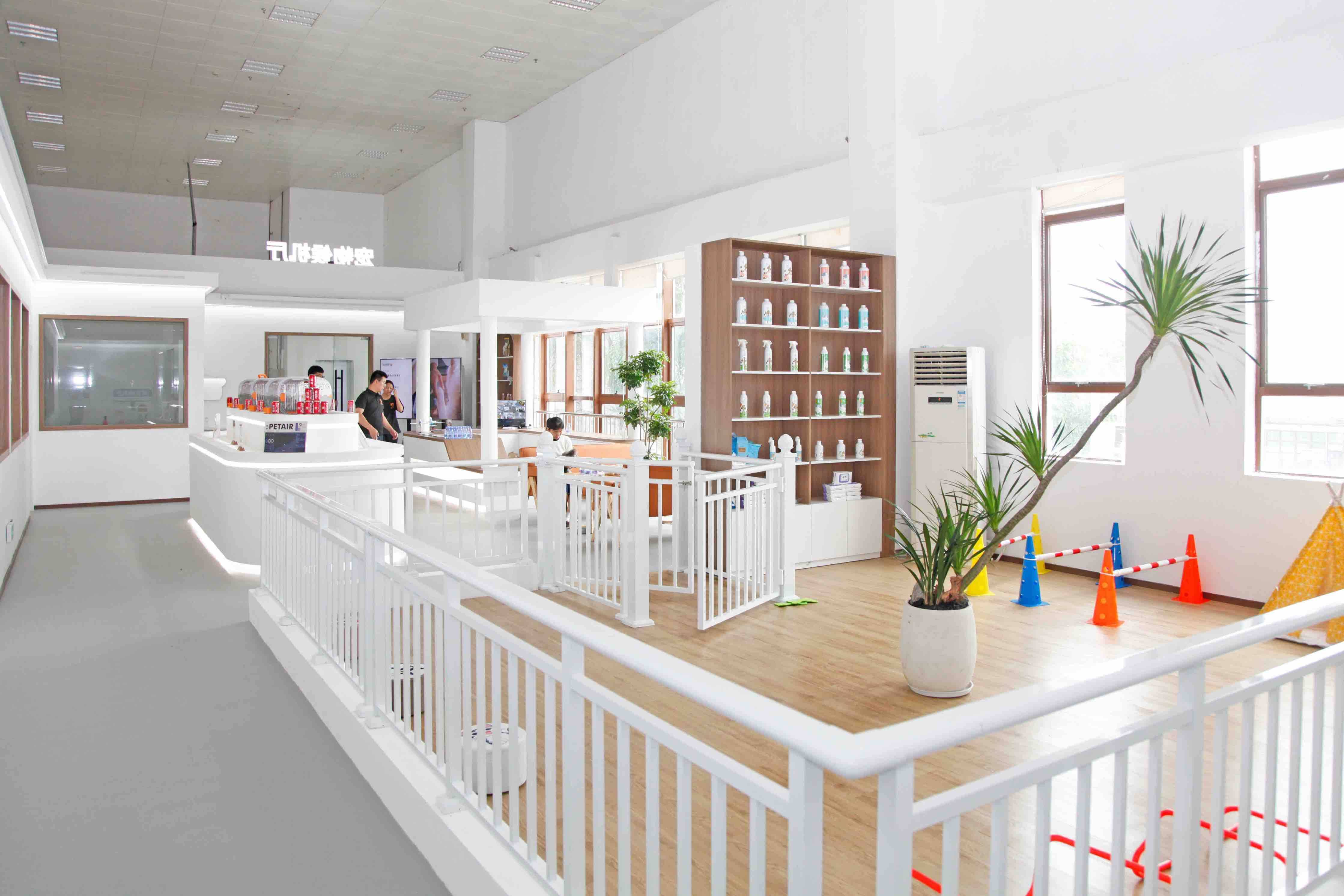 全国首家宠物候机厅在深圳机场启用