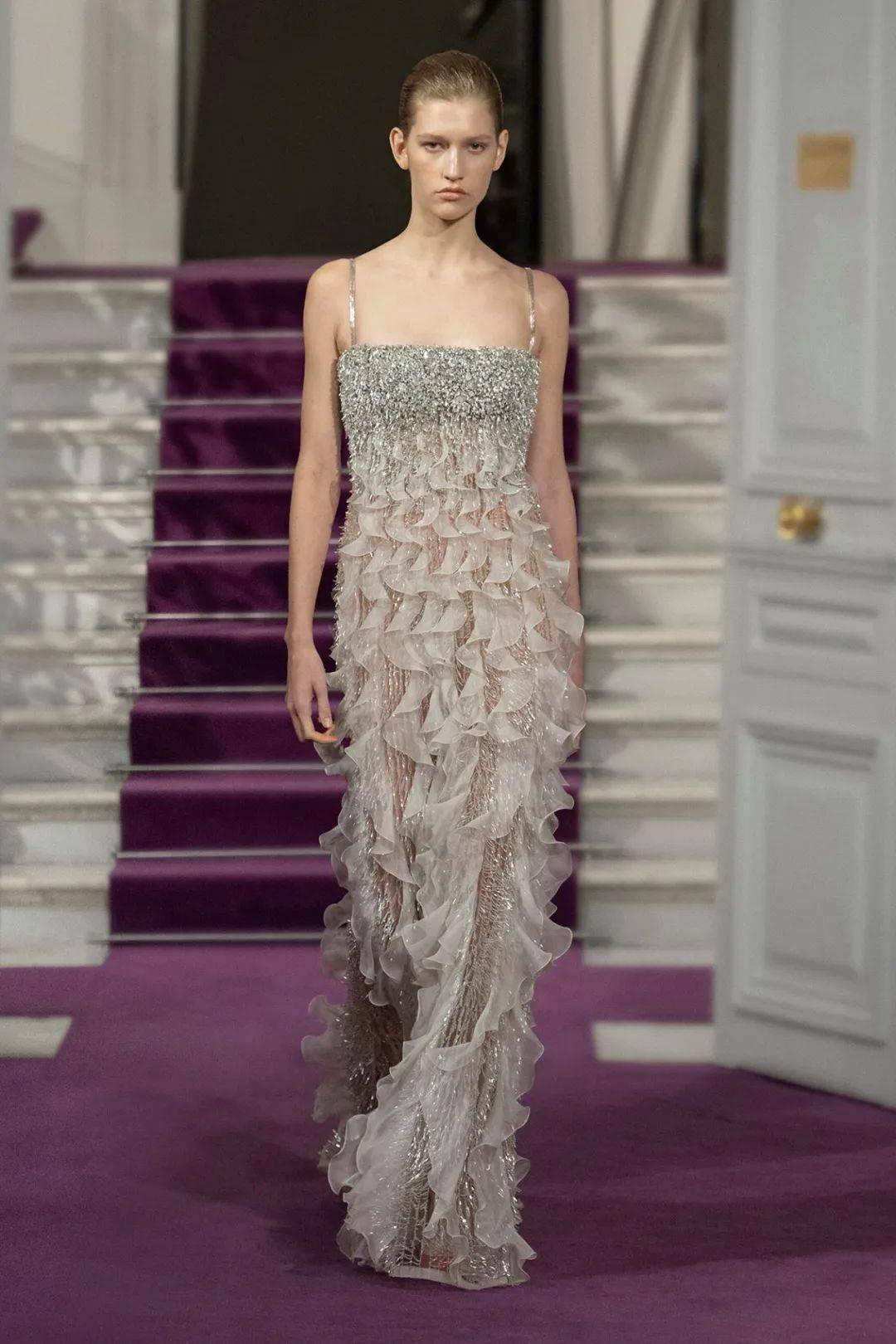 valentino 2024春夏高级定制系列_时装_高定_armani