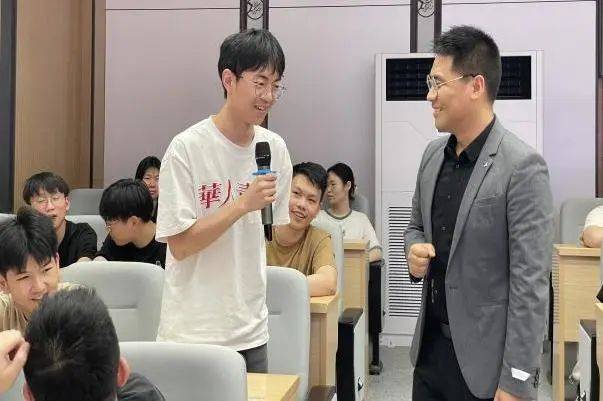 夏至未至,梦想将至 ——新高考背景下高考日语教学与备考主题讲座