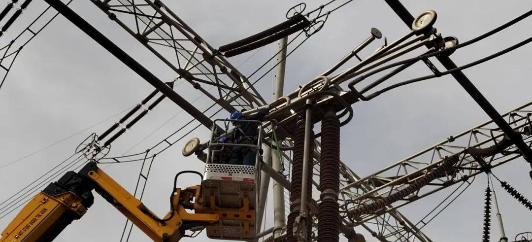 精兵护网筑防线 检而不"简"保安全