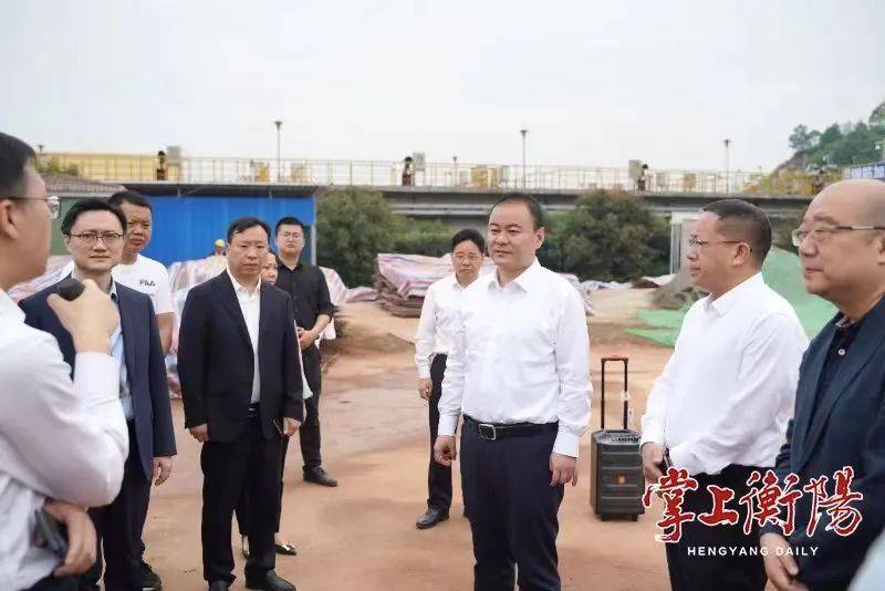 市委副书记,市长朱健强调,要锲而不舍,久久为功,奋力推动产业园区绿色