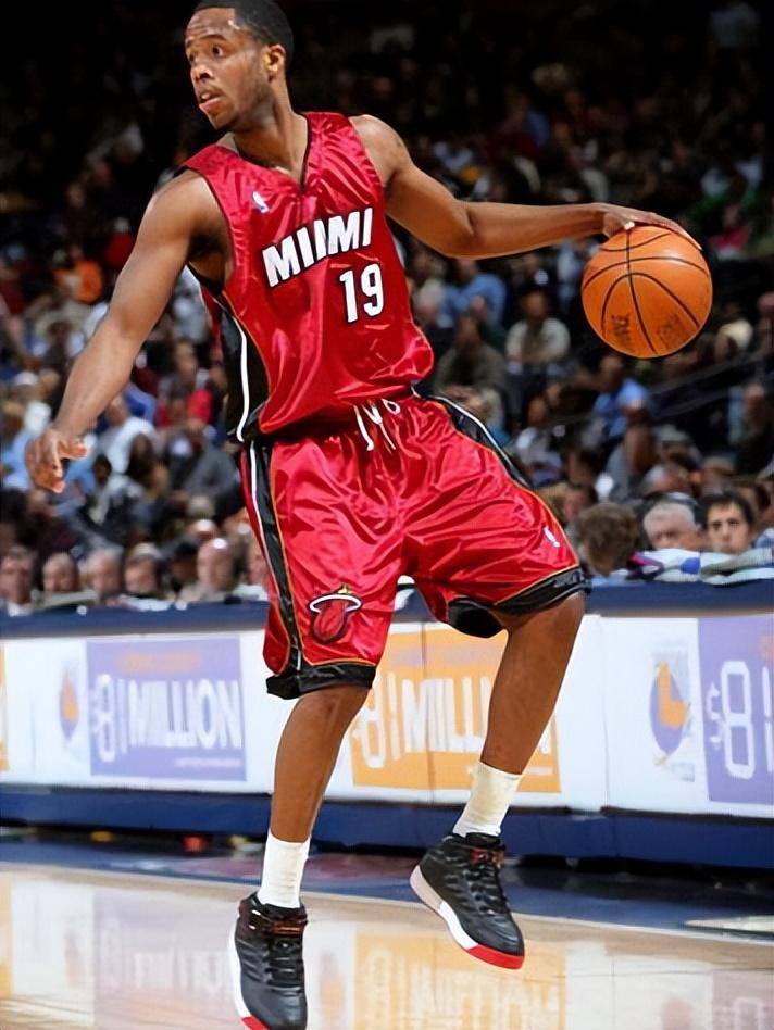 被nba耽误的喜剧大师,宇宙第一神射——达蒙-琼斯