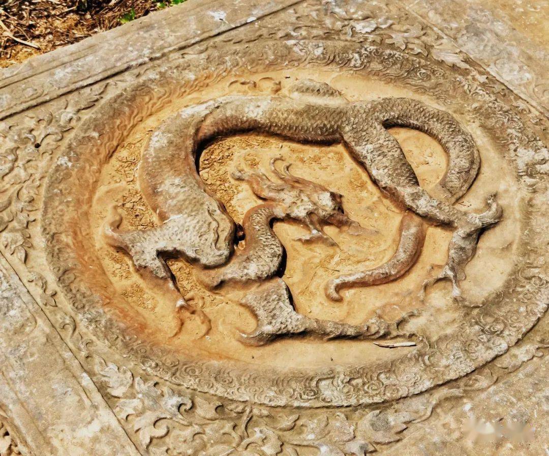 上马石 团龙纹西侧走狮西侧文臣东侧神道之甪端永裕陵上宫现存石雕像