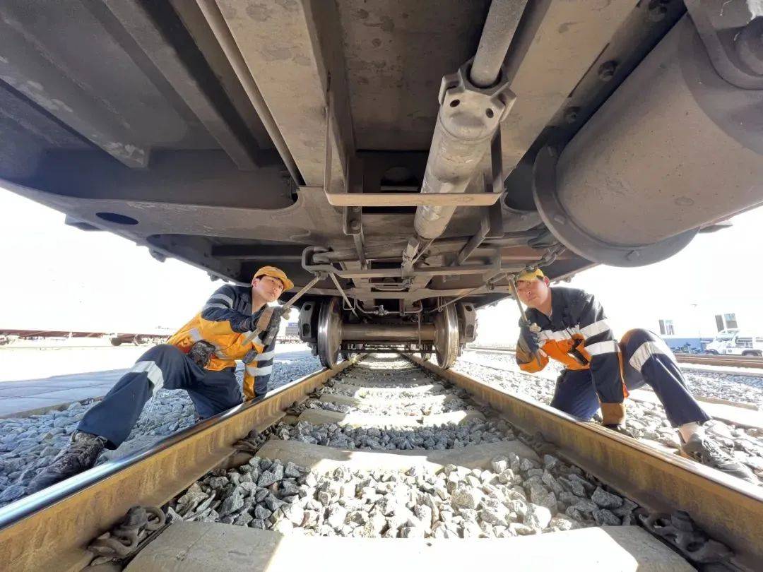 他们是岗位上的"双胞胎"!