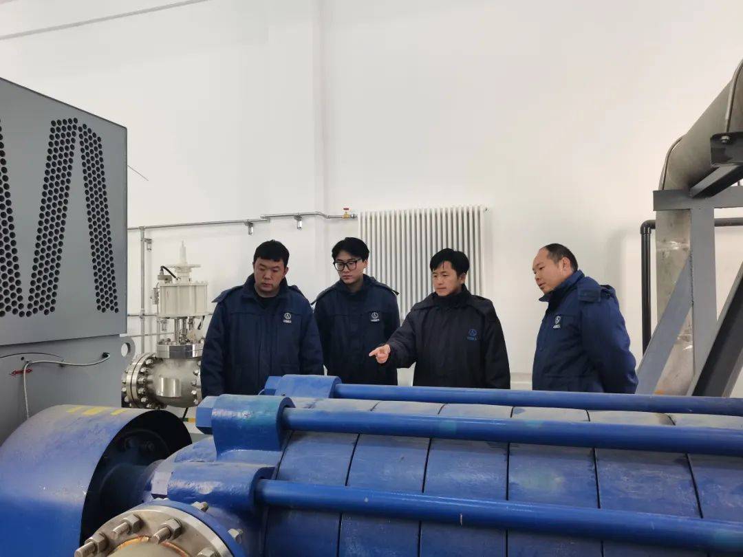 夏伟:致力首创 带团队建设氢氧发动机高空模拟试验台