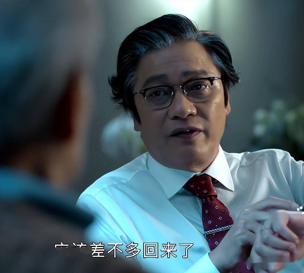 之继承者》首播,连看2集后,我要说:佘诗曼押对了宝_观众_港剧_表情