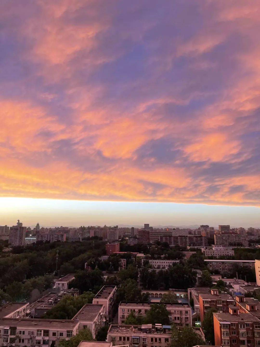 北京上空,再现绝美绚烂晚霞!