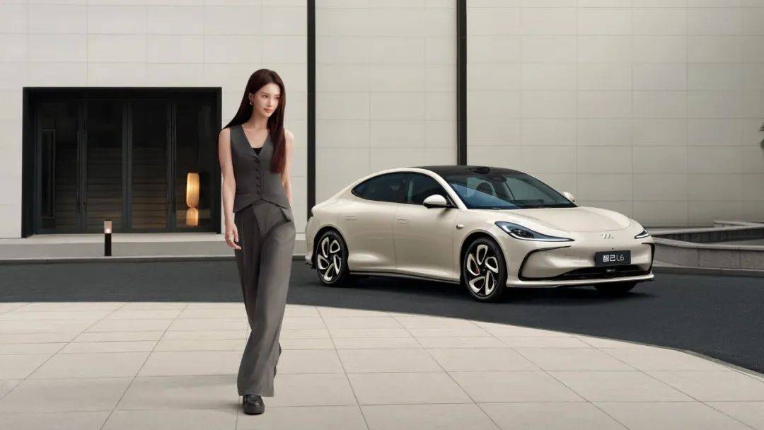 智己l6上市权益价19.99万起