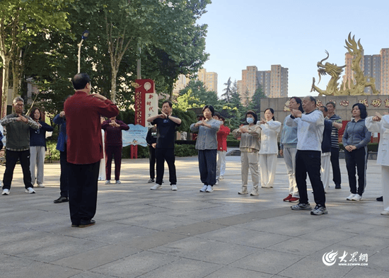 陌陌短视频：澳门最准一肖一码一码配套成龙W-国铁兰州局开行儿童节铁路公益研学列车  第4张